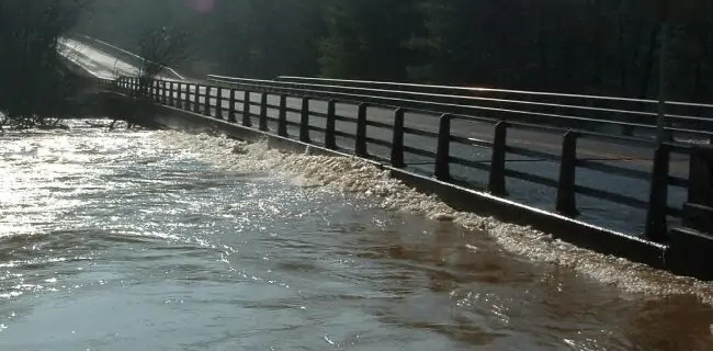 Flooding bridge